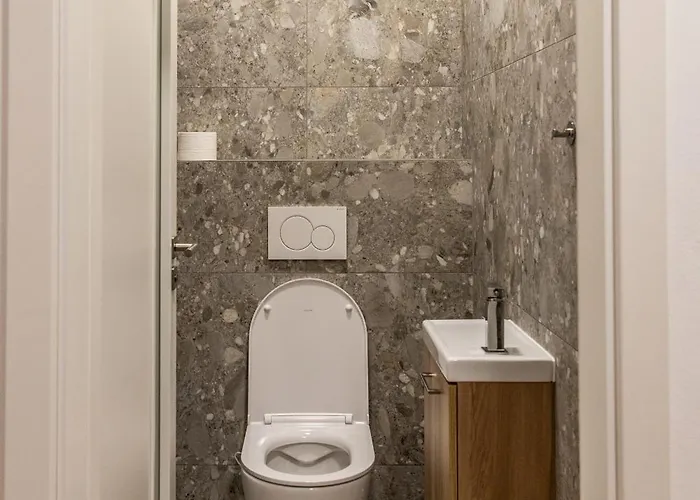 Apartmanhotel 251 *